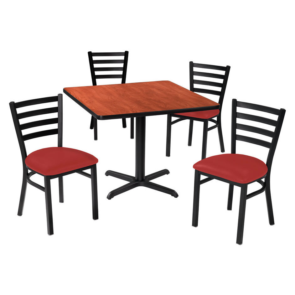tafels en stoelen